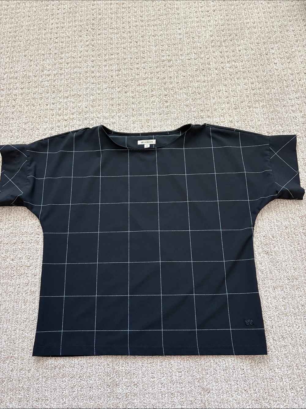 Albion Fit Cuffed Short Sleeve Athletic Top - Black with White Stripes Size M